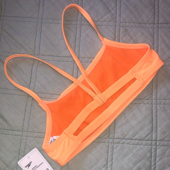 Speedo bikini top and bottom(s) - Picture 11 of 12